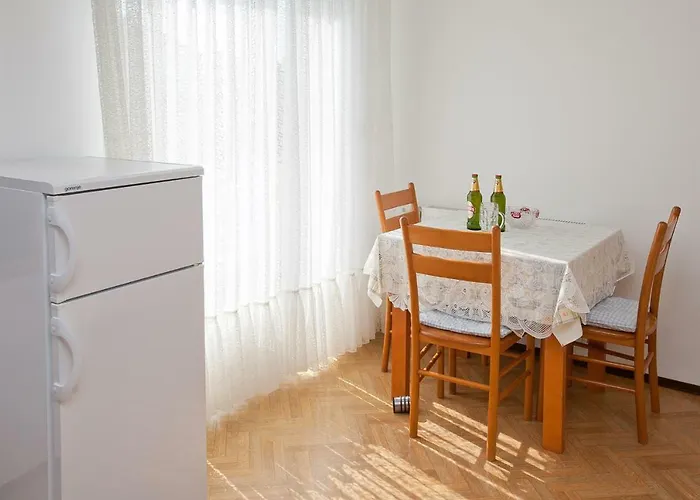 Apartmani Stipe Apartment *